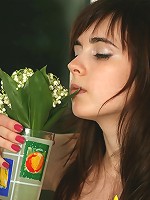 Beautiful amateur teen Iskra naked by the window