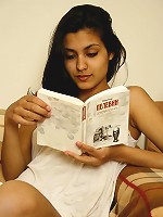 Cute brunette teen Filipa reveals her young body