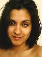 Cute brunette teen Filipa reveals her young body