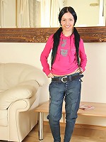 Teem slut Jewy receives a messy sticky load of cum in her mouth