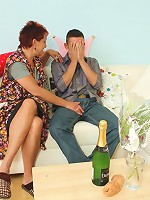 Making mature pussy happy