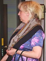 He plays a pickup game and gets the mature slut back to his place for a world class fuck