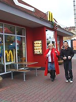 He finds the blonde mature at a fast food restaurant and brings her home for wild sex