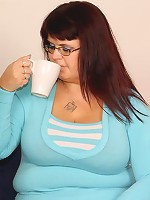 The fat mature bitch gets up on her hands and knees for him and the hard sex ensues