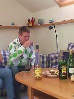 Old babe with a great body wants the sexy young guys to double team her holes