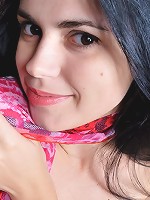 Horny teen has a fantastic pussy and tits