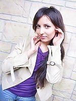 Help This Girl undress herself