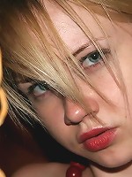 Horny teen fingers herself