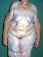 very old amateur grannies poser