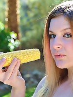 Danielle sticks a corn cob in her pussy