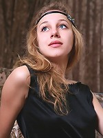 Curly blonde naked teen is beautiful like a princess
