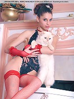 A garter to show you the way