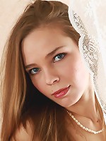 Graceful baroness with extremely small natural tatas wants to play with her kitty