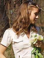 Alisa | Hint of Spring