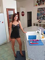 Nubiles.net Maryjane Johnson - Nubile Maryjane Johnson masturbates on top of the kitchen counter