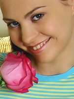 Nubiles.net Sheri Greene - Sheri Greene teases her clit with rose petals before fingering her pussy