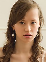 Hottest teen babe stimulating her pink pussy