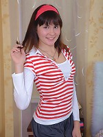 Her beautiful shaved pussy suits to this fat cock