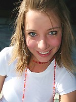 Caitlynn bares some ASS down by the river