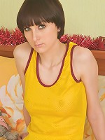 Teen showing her boobs