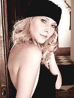 Pervert Babe sucks on a hard cock