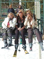 Sexy MILF ski lessons turns into hot booty in the ski lodge