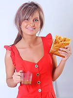 Nubiles.net Annik - Beautiful amateur Annik spreading her pussy lips for a clear view of her tempting pink hole