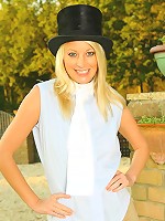 Maria Sheriff from OnlyTease