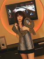 Nude skinny teen Kaira posing in her long scarf