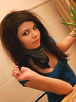 Sexy non-nude portrais of sweet 18yo teen Kaira