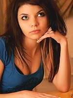 Sexy non-nude portrais of sweet 18yo teen Kaira