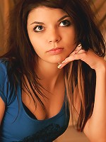 Sexy non-nude portrais of sweet 18yo teen Kaira