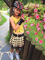 Pretty girl Caprice masturbating in rollerskates