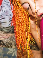 Dreadlock hottie gives a test drive to her pink dildo